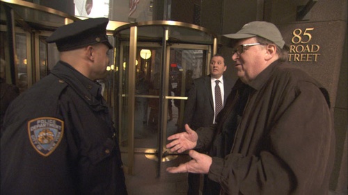 michael moore dans son film capitalism a love story
