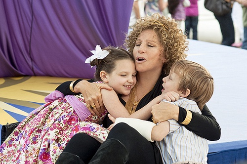 barbara streisand daisy tahan colin baiocchi