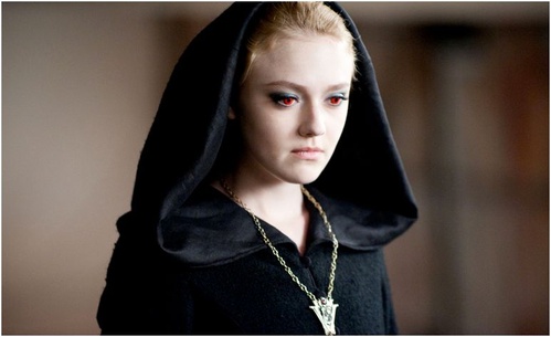 dakota fanning in eclipse