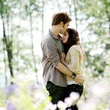 H  sitation couple dans la clairiere