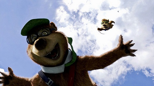 Yogi saute en parachute