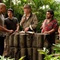 dwayne-johnson-josh-hutcherson-michael-caine-luis-guzman-vanessa-hudgens-jpg - Voyage au centre de la Terre 2 : l'île mystérieuse 