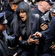 angelina jolie se faisant arr  ter