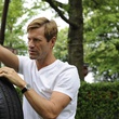 aaron-eckhart-seul-jpg