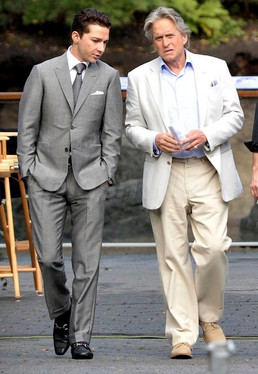 Mickael Douglas et Shia LBeouf sur Wall Street 2