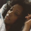 Wilhelmenia Fernandez dans son lit