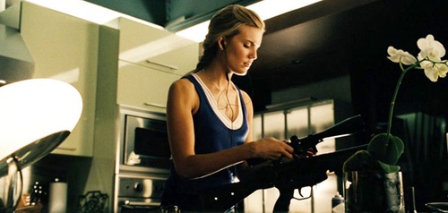maggie grace et son arme