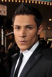  Alex Meraz