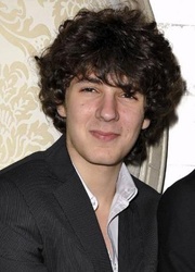  Vincent Lacoste