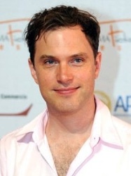  Daniel Lapaine