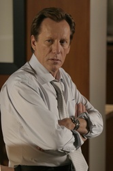  James Woods