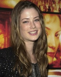  Lucy  Gordon