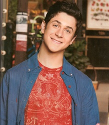  David Henrie