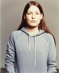 Nicolette  Krebitz