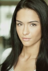  Antoinette Nikprelaj