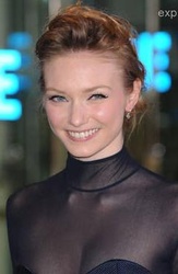  Eleanor Tomlinson