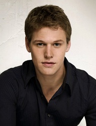  Zach Roerig