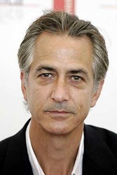  David Strathairn