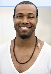  Isaiah Mustafa