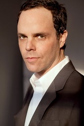  Alex Manette