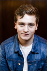  Benjamin Helstad