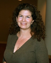  Jenette Goldstein 