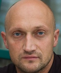  Yuriy Kutsenko