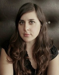  Maryam Keshavarz 