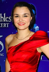  Samantha Barks