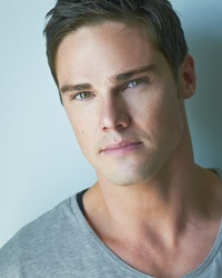  Jay Ryan