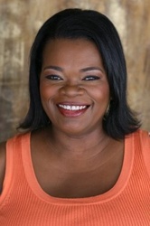  Davenia McFadden 