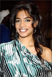  Amara Karan