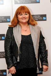 Lesley  Nicol