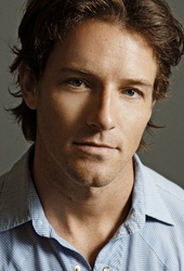  Ian  Bohen