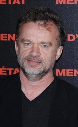  Dominique Pinon