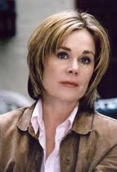  Roxanne Hart