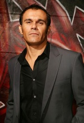  Aaron Pedersen