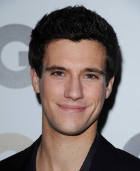  Drew Roy