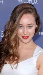  Alycia Debnam Carey