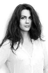  Julia Faure