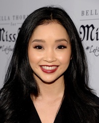  Lana Condor