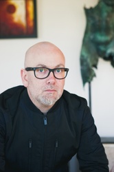  Neil Cross