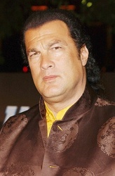  Steven Seagal