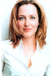  Gillian Anderson