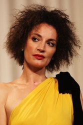  Jeanne Balibar