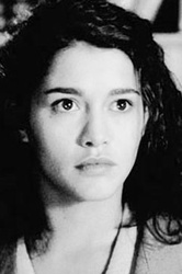 Emma de Caunes