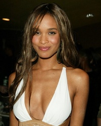  Joy Bryant