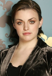  Nora Jane Noone