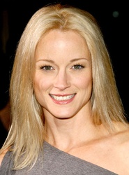  Teri Polo
