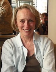  Catriona MacColl